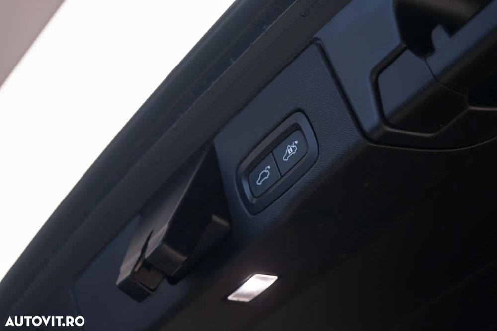 Volvo XC 60 Recharge T8 Twin Engine eAWD Polestar Engineered - 36