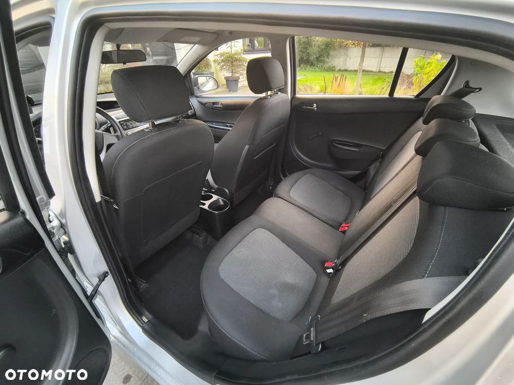 Hyundai i20 - 11
