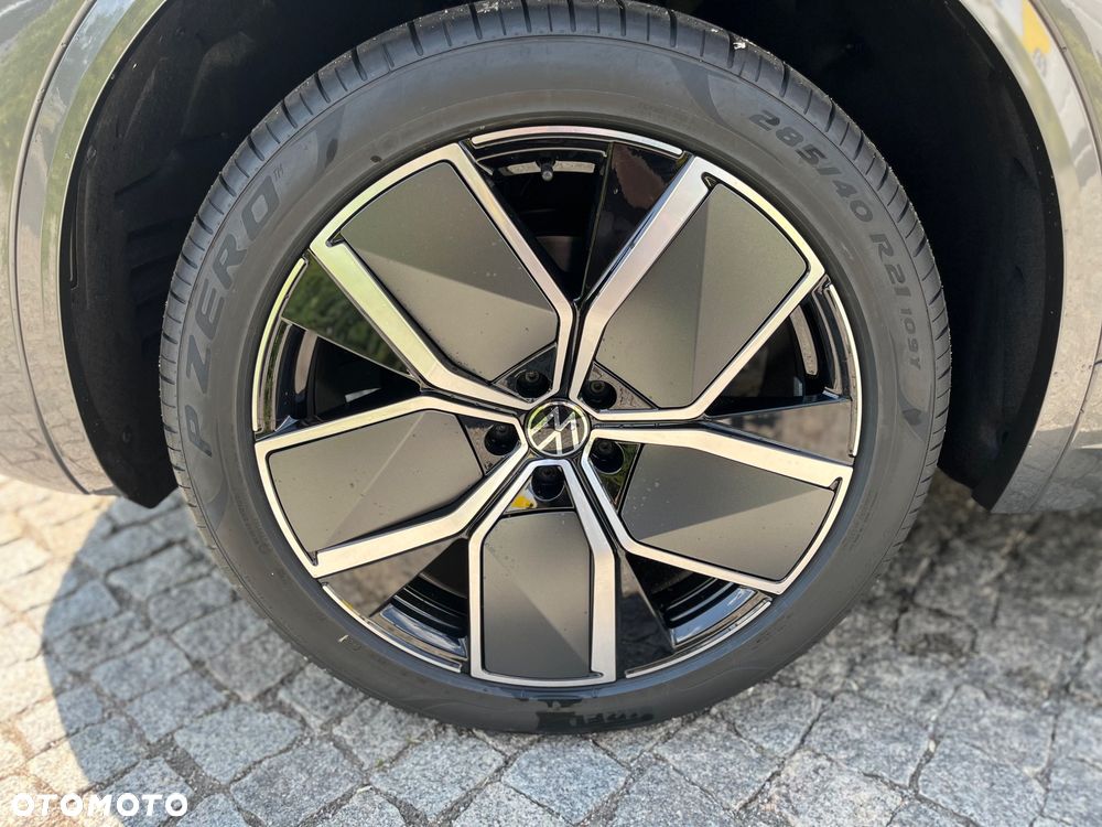 Volkswagen Touareg V6 TDI SCR 4Motion FINAL EDITION - 11