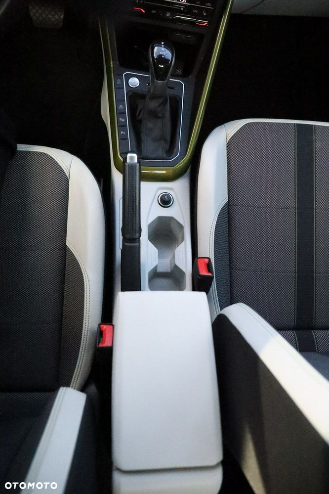 Volkswagen Taigo - 18