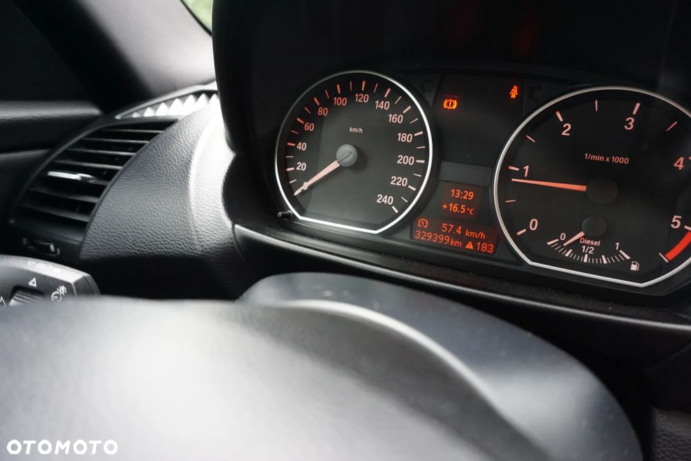 BMW Seria 1 - 27