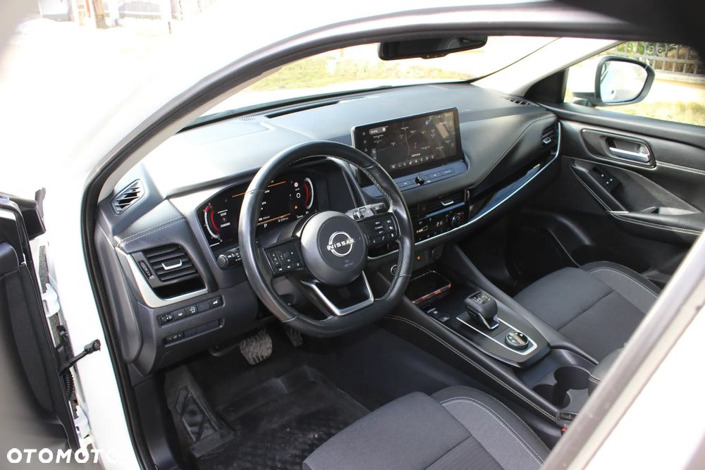 Nissan Qashqai ver-1-3-dig--t-mhev-4x4-tekna-xtronic - 11