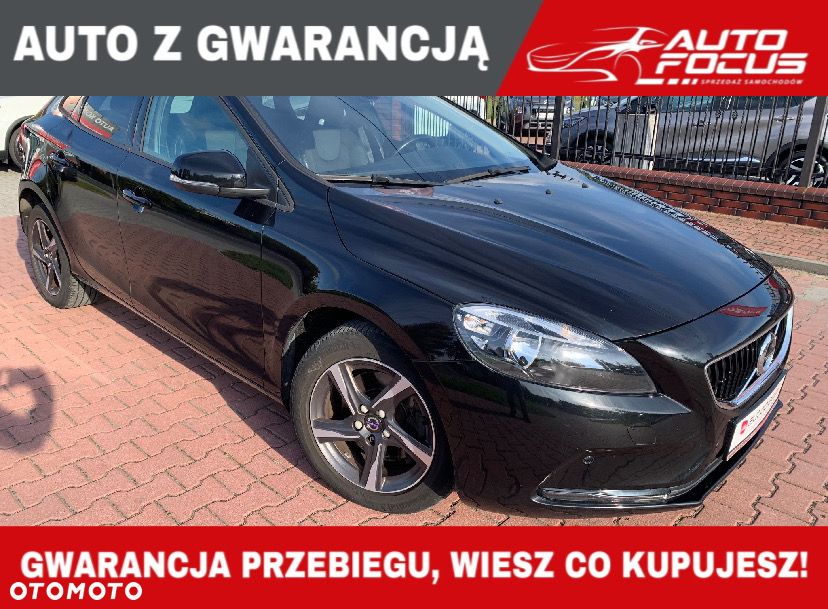 Volvo V40 T2 Momentum - 1