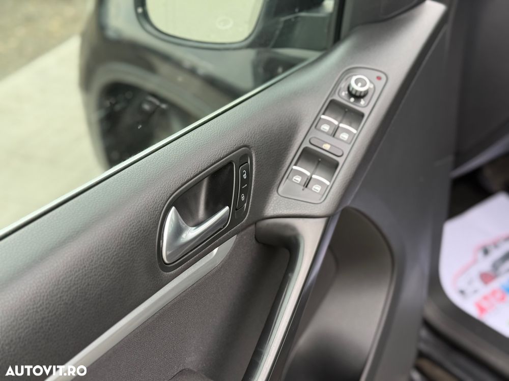 Volkswagen Tiguan 2.0 TDI DPF 4Motion BlueMotion Technology DSG Trend & Fun - 11