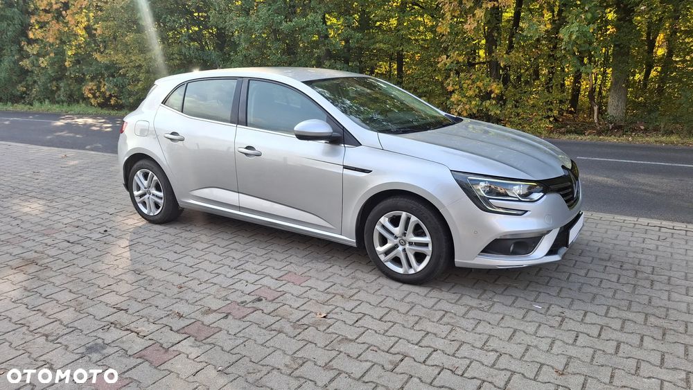 Renault Megane TCe 115 GPF LIMITED - 8