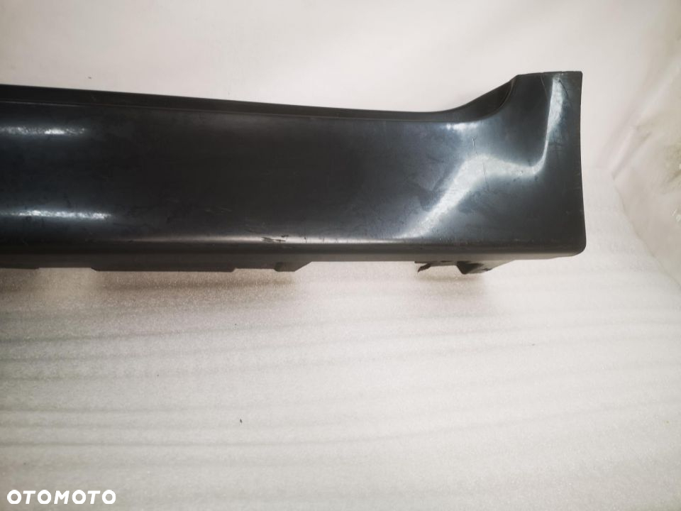 BMW F10 10- LEWA LISTWA PROGOWA / NAKŁADKA PROGU NR AUKCJI PR/22 - 6