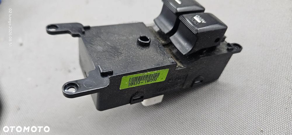 Panel szyb przełącznik lewy Kia Rio III 2012r 5d hatchback Europa 93570-1W000 - 2