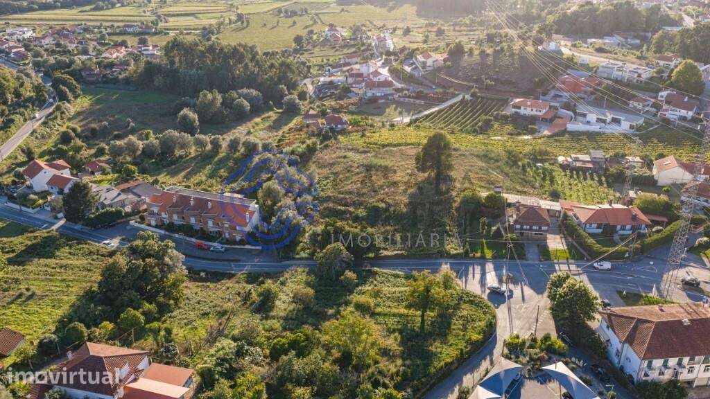 Terreno com escala para um projeto à altura de Ponte de Lima - Grande imagem: 4/19