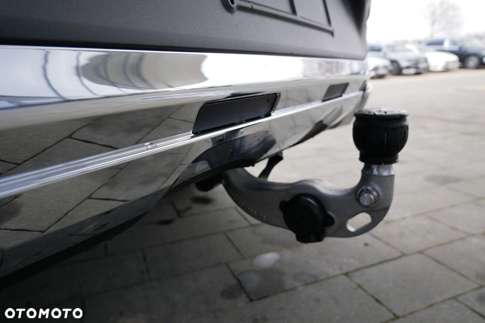 Mercedes-Benz GLC - 26