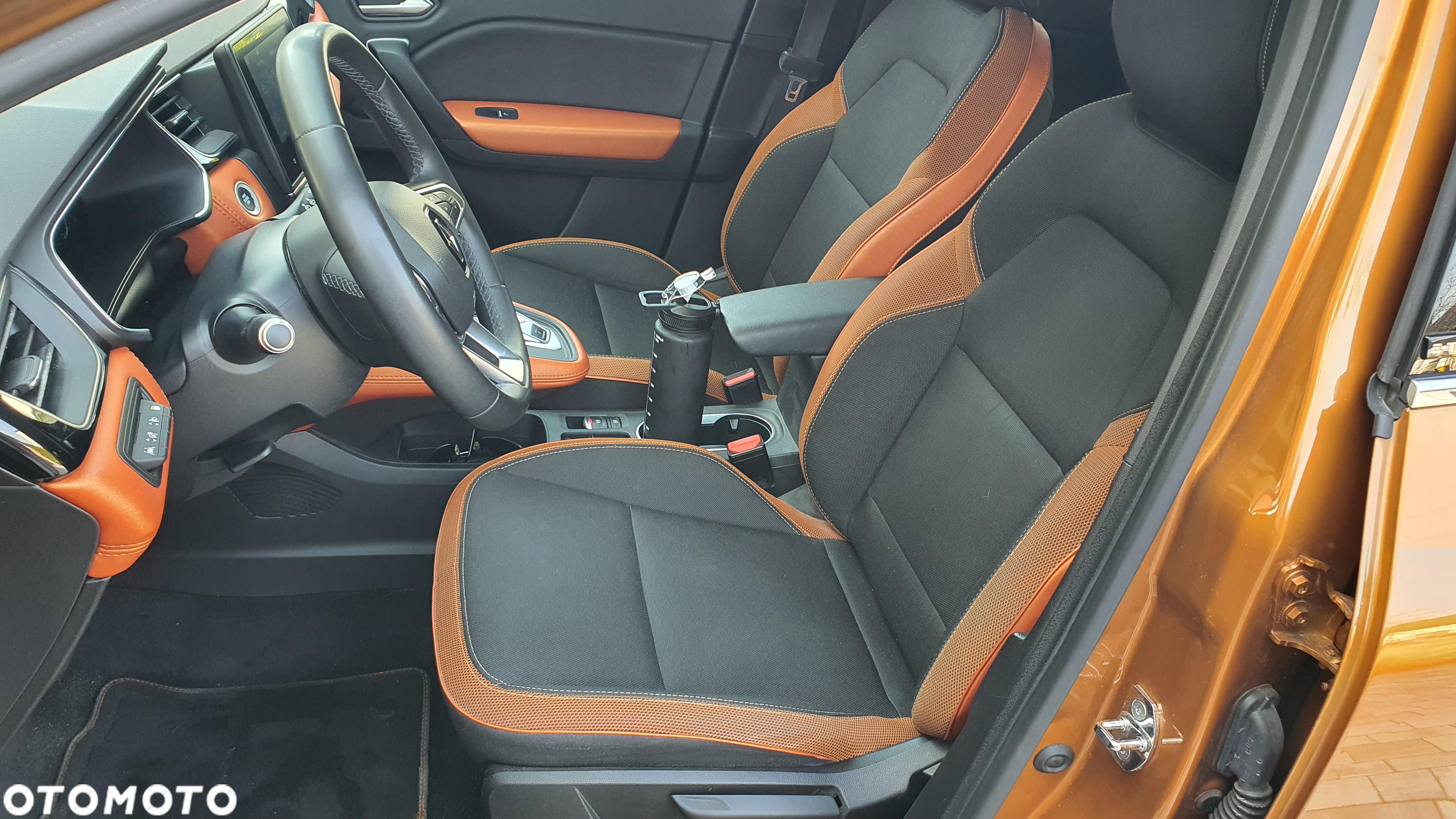 Renault Captur E-TECH PLUG-in 160 INTENS - 15