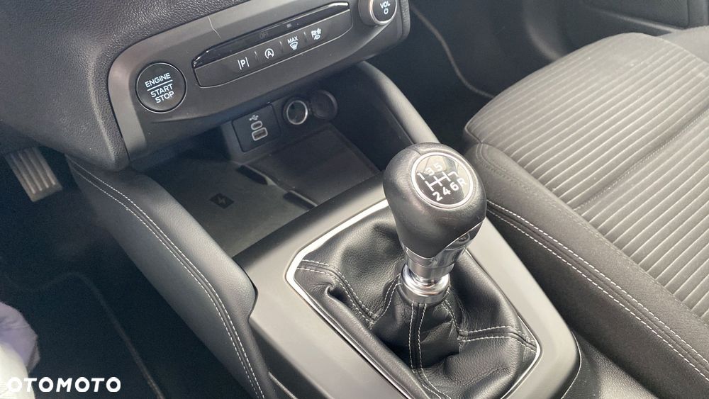Ford Focus 1.0 EcoBoost mHEV Titanium X - 18