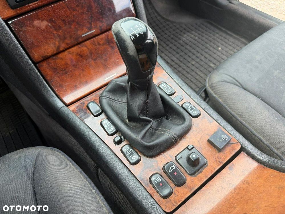 Mercedes-Benz Klasa E 200 Kompressor Elegance - 23