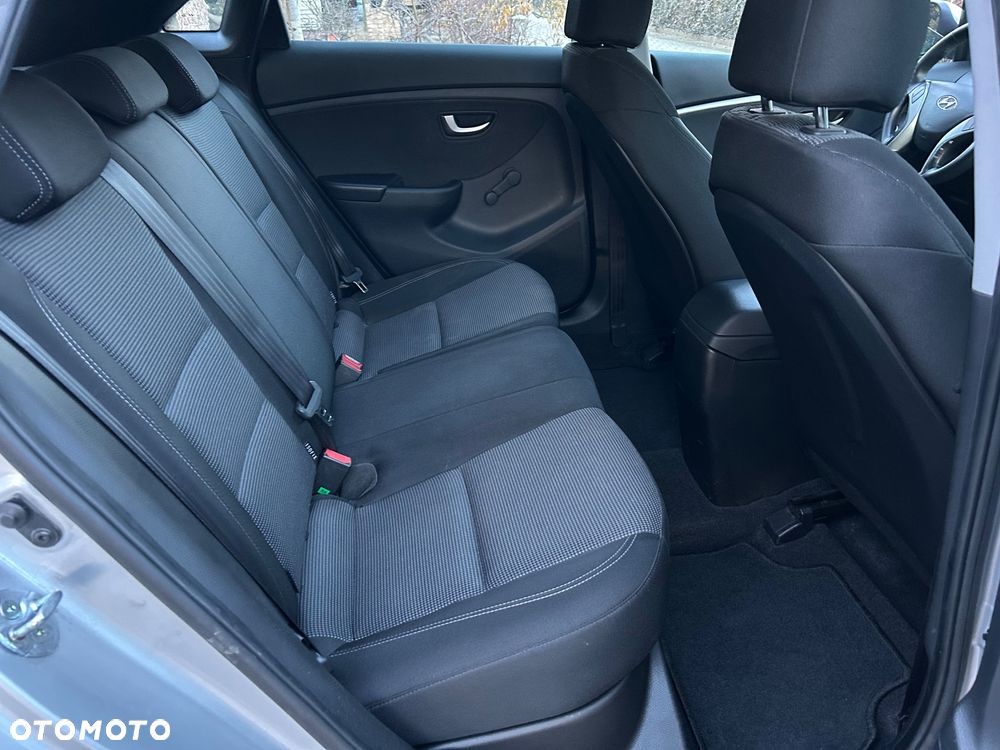 Hyundai i30 i30cw 1.4 Fifa World Cup Edition - 31