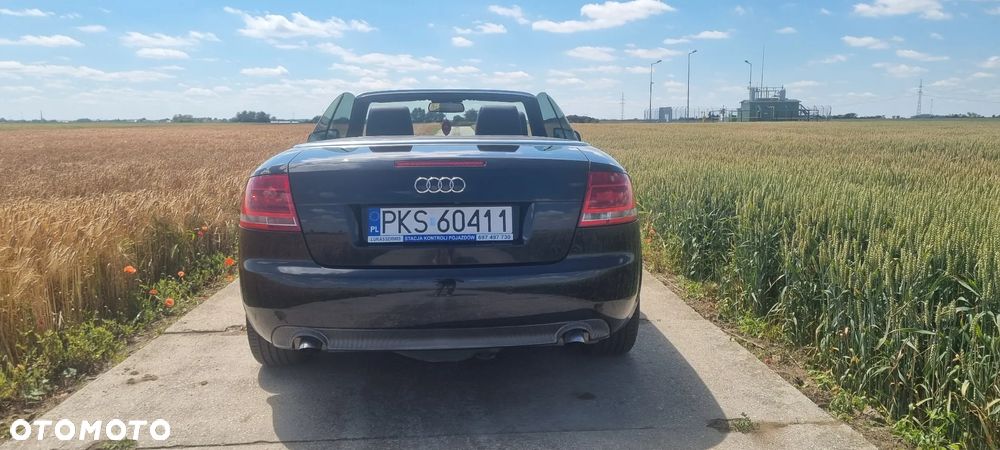 Audi A4 Cabrio - 8