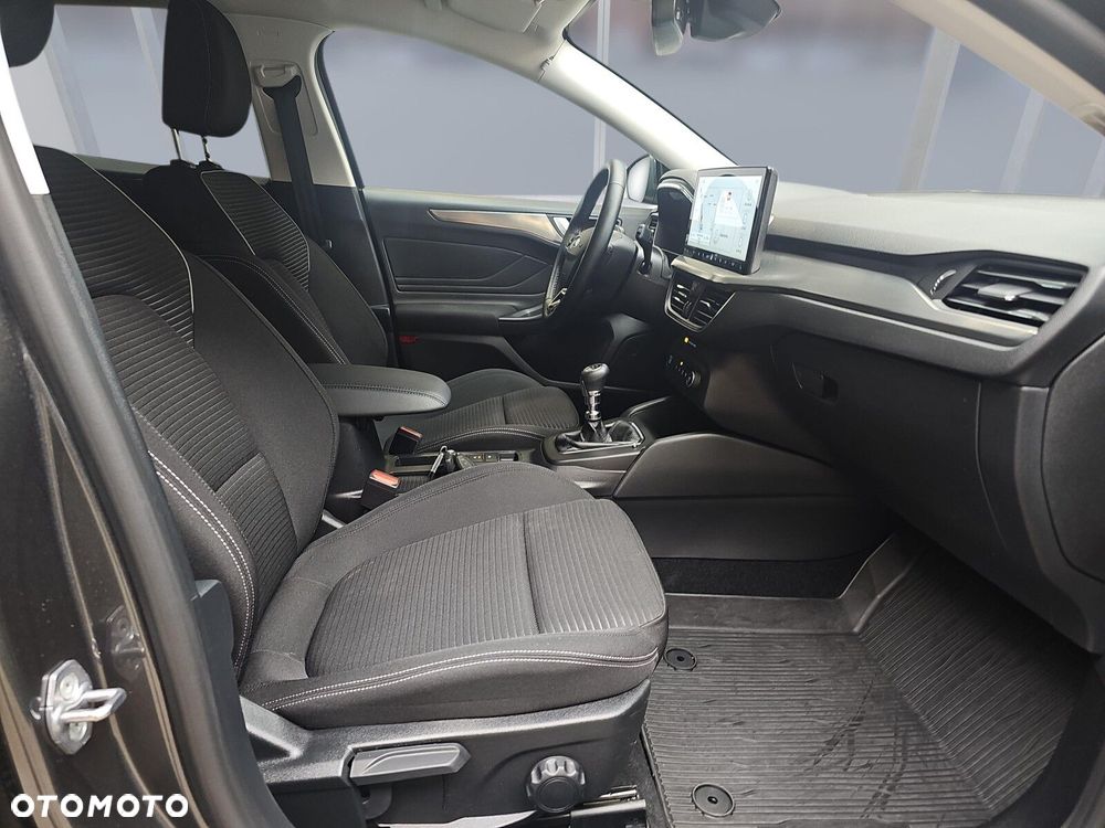 Ford Focus SW 1.0 EcoBoost Titanium - 11