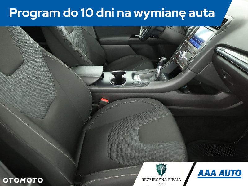 Ford Mondeo - 8