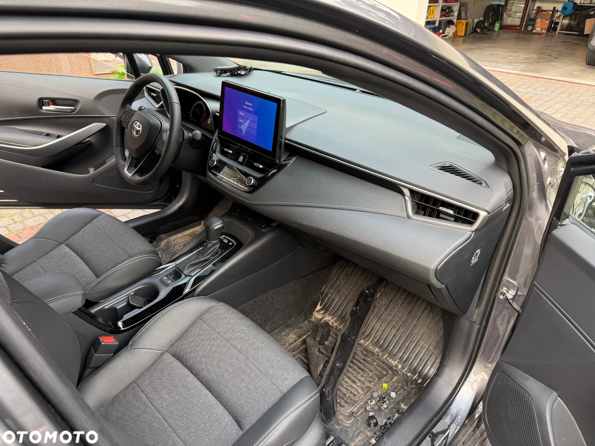 Toyota Corolla - 11