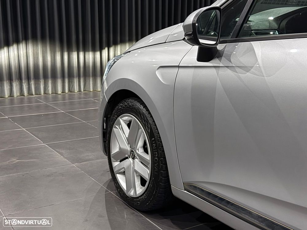 Renault Clio 1.0 TCe Intens - 12