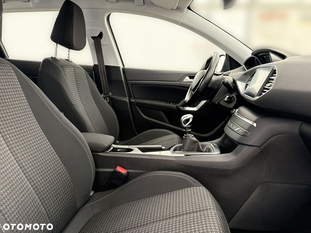 Peugeot 308 - 21