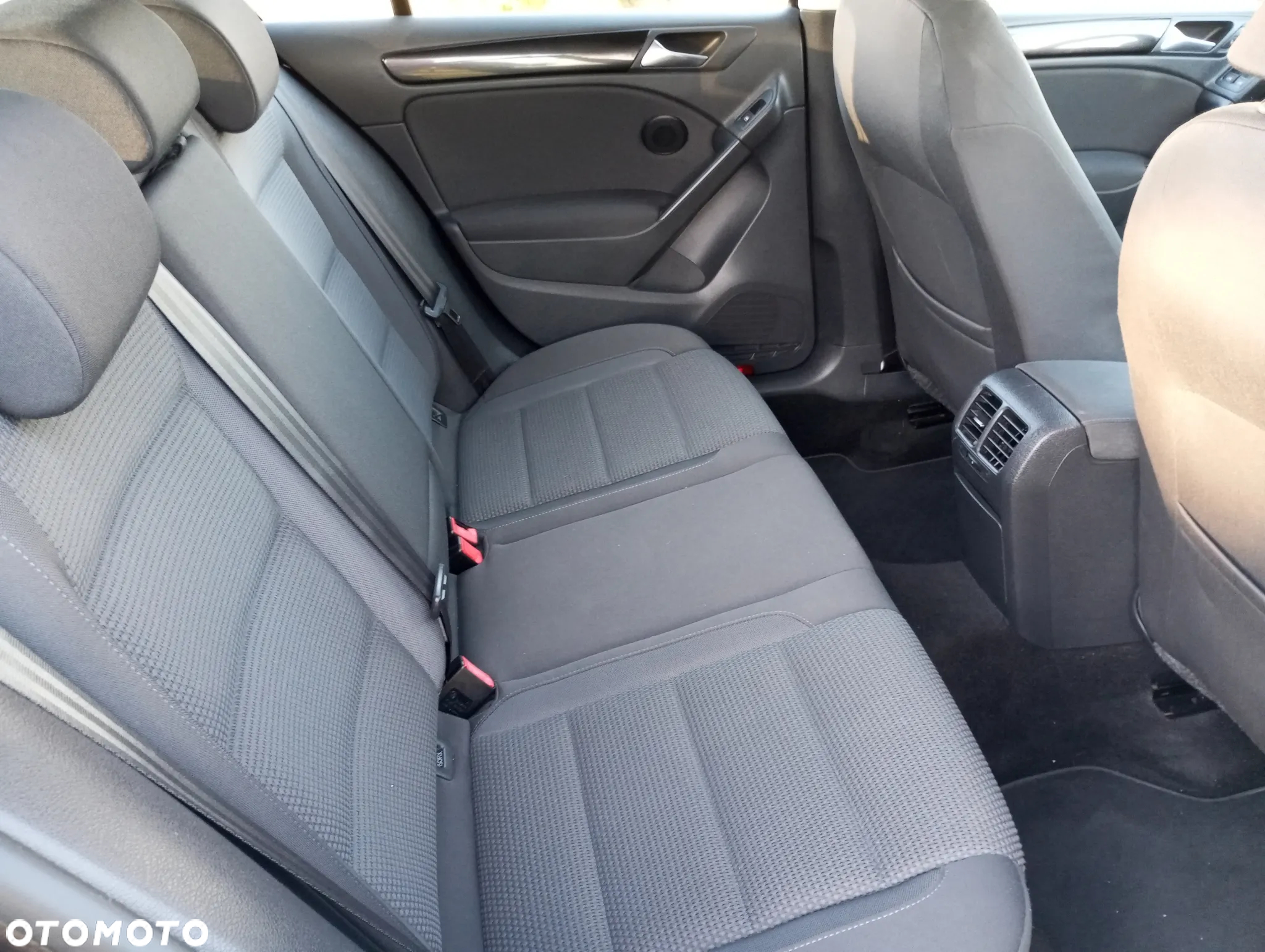 Volkswagen Golf VI 1.6 Comfortline - 8