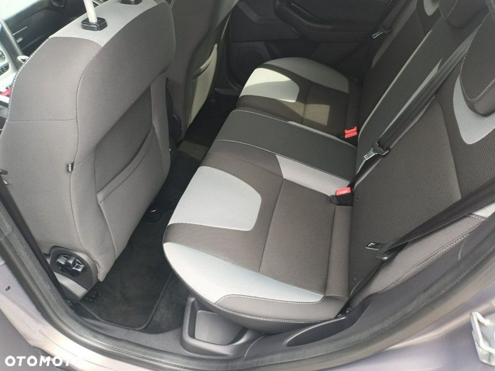 Ford Focus - 13