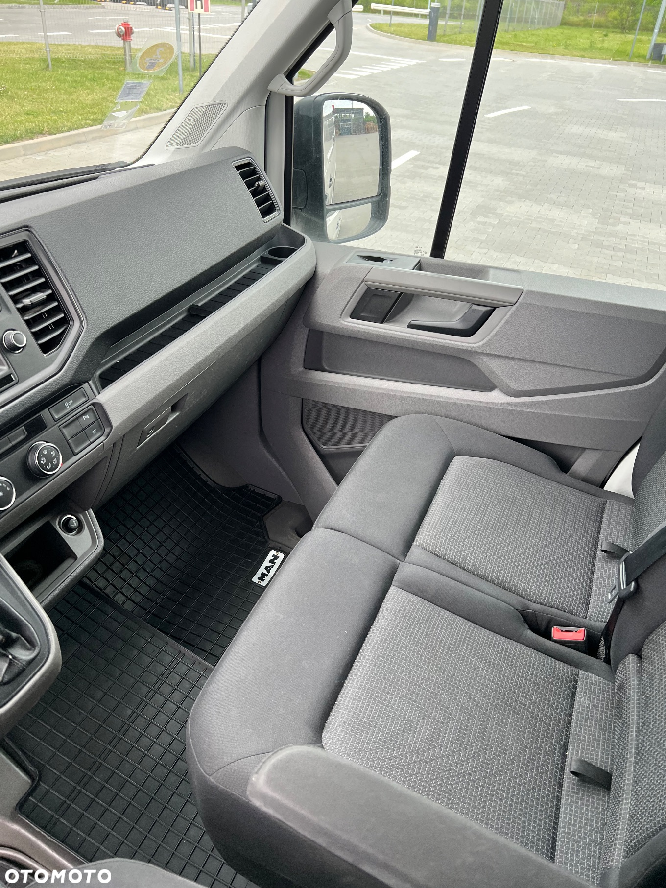 Volkswagen Crafter, Man TGe - 12