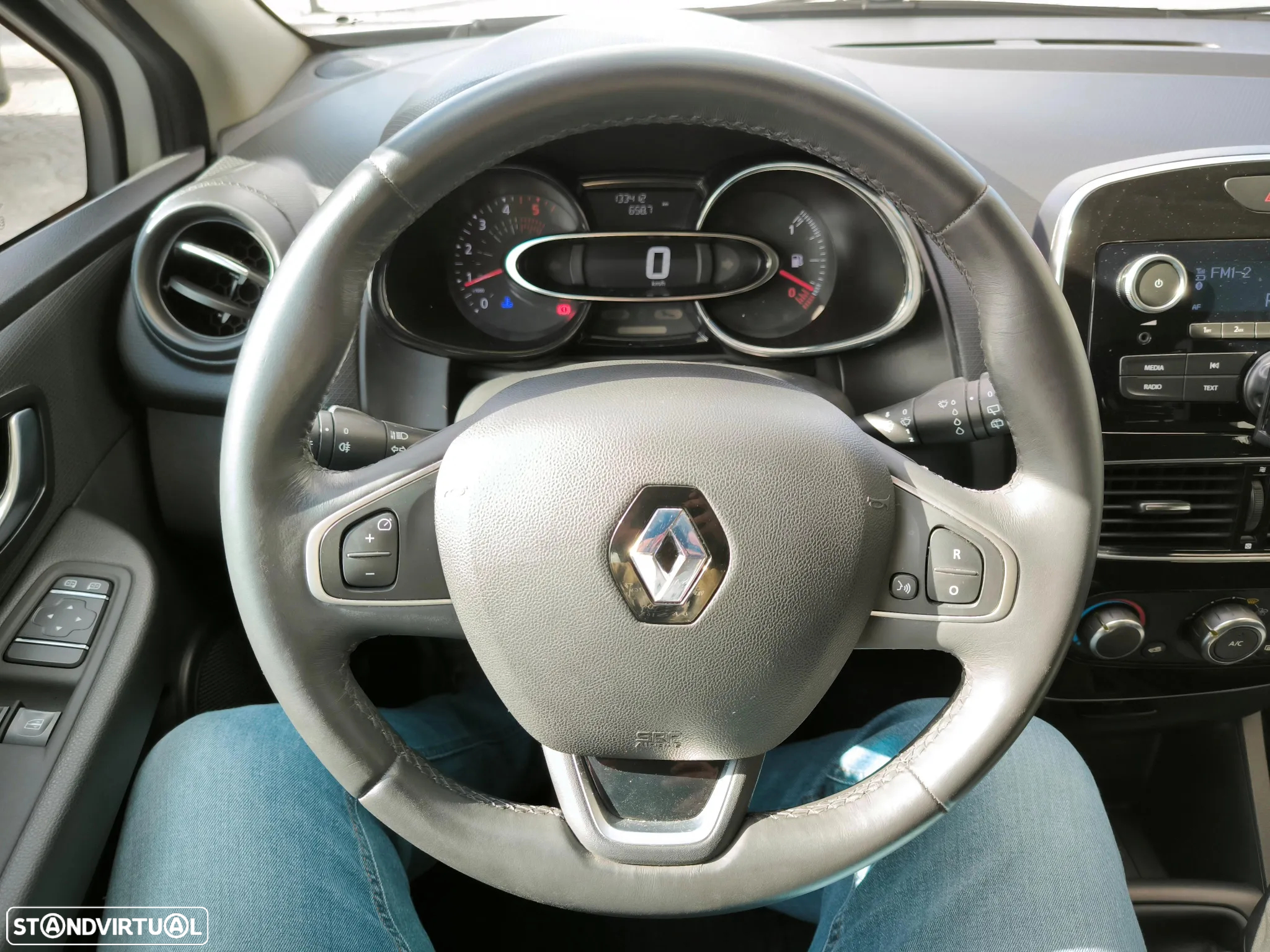 Renault Clio Sport Tourer 1.5 dCi Confort - 11