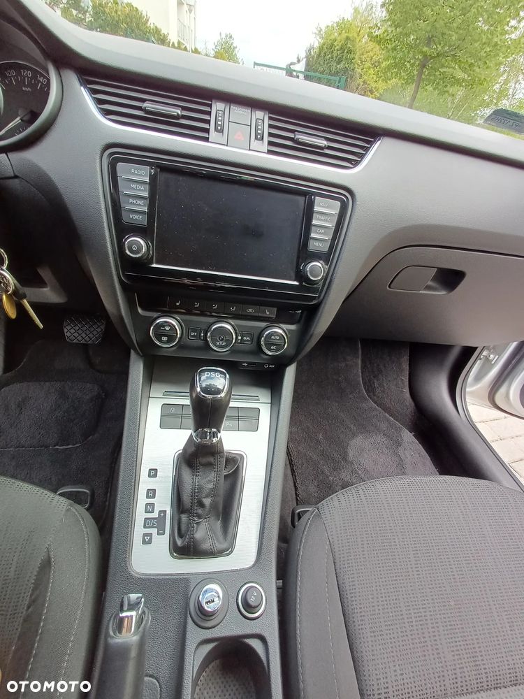 Skoda Octavia 2.0 TDI Elegance DSG - 14