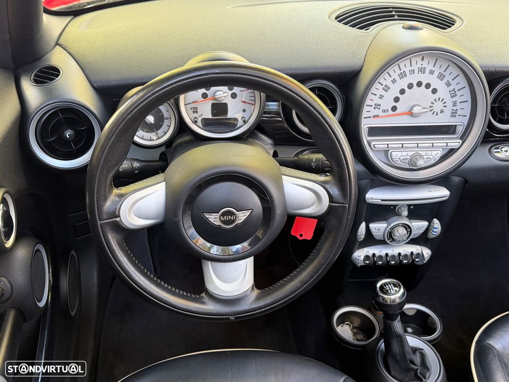 MINI Cabrio Cooper - 34