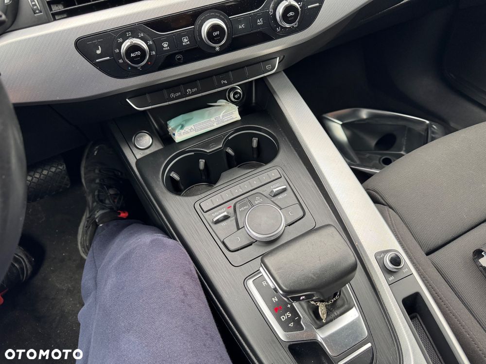 Audi A4 Avant 2.0 TDI S tronic - 12