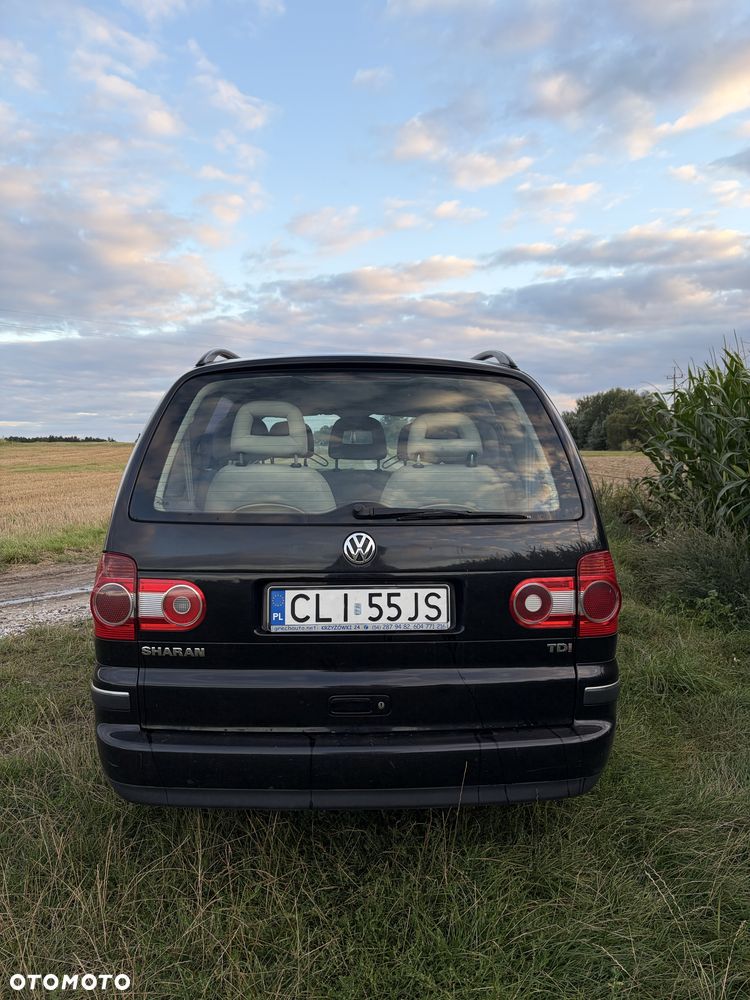 Volkswagen Sharan - 3