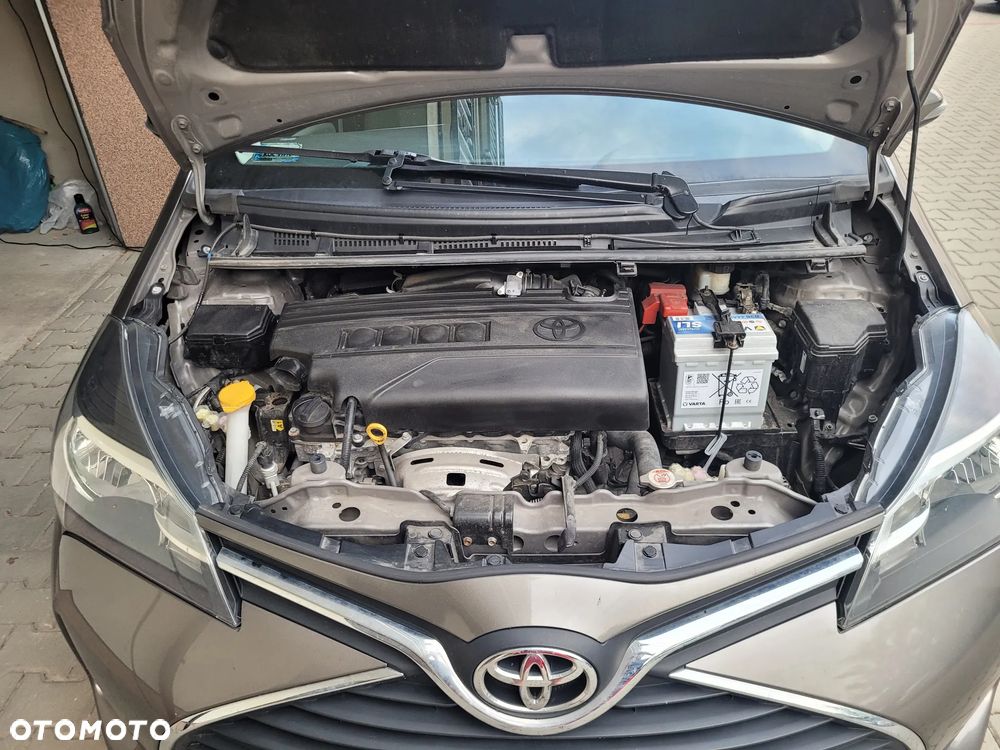 Toyota Yaris 1.33 Active EU6 - 19