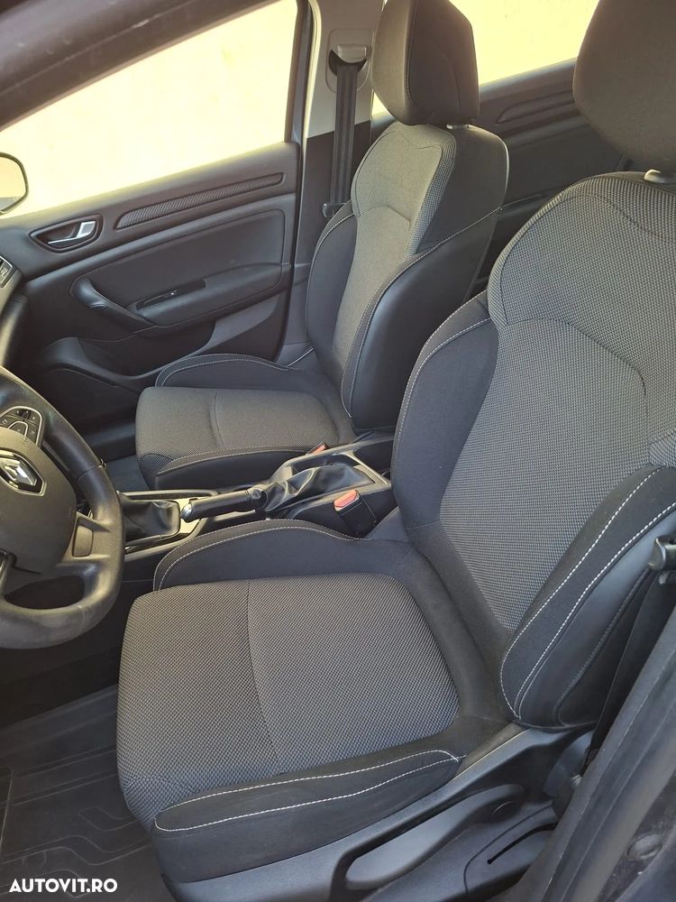 Renault Megane TCe GPF Business - 8