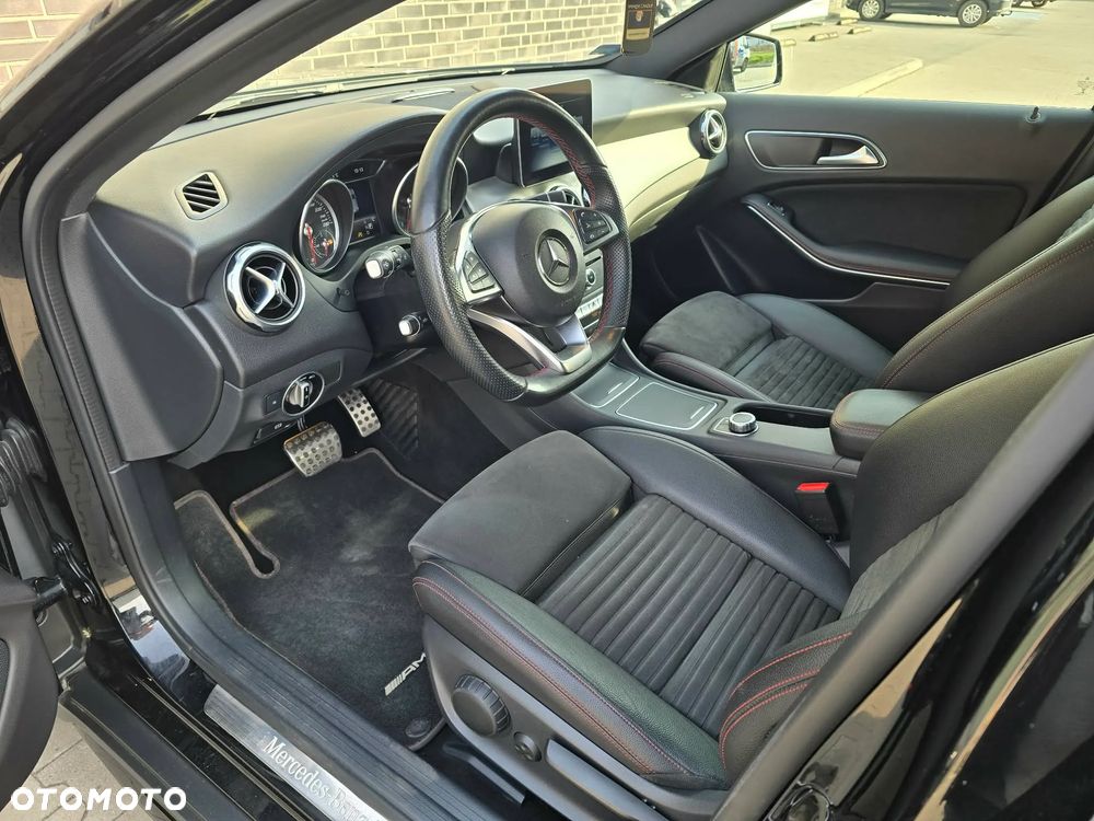 Mercedes-Benz GLA 200 7G-DCT AMG Line - 16