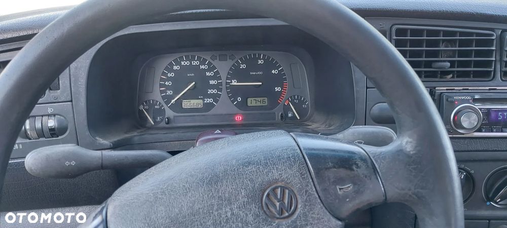 Volkswagen Golf 1.9 TDI 4Mot - 6