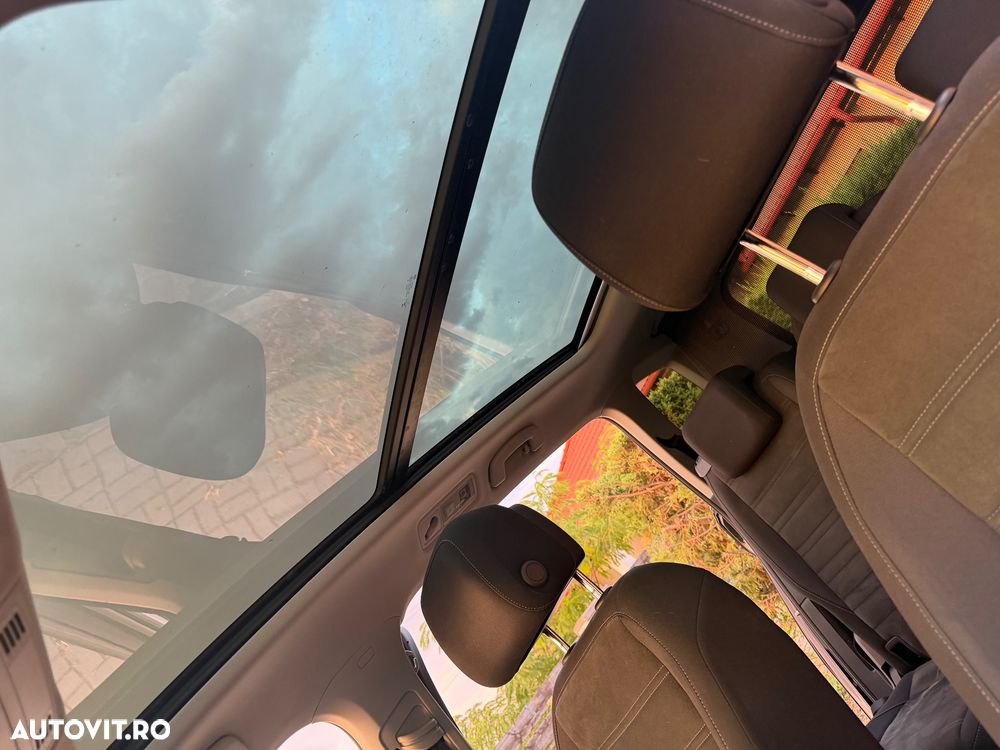 Volkswagen Touran 2.0 TDI SCR Highline - 12