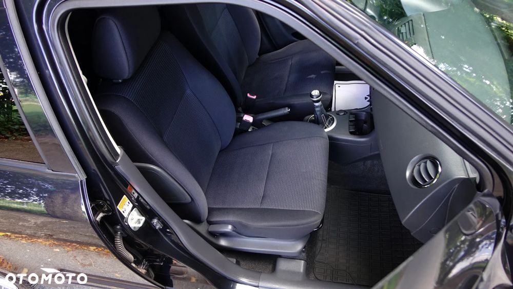 Suzuki Swift 1.3 Black and White - 13