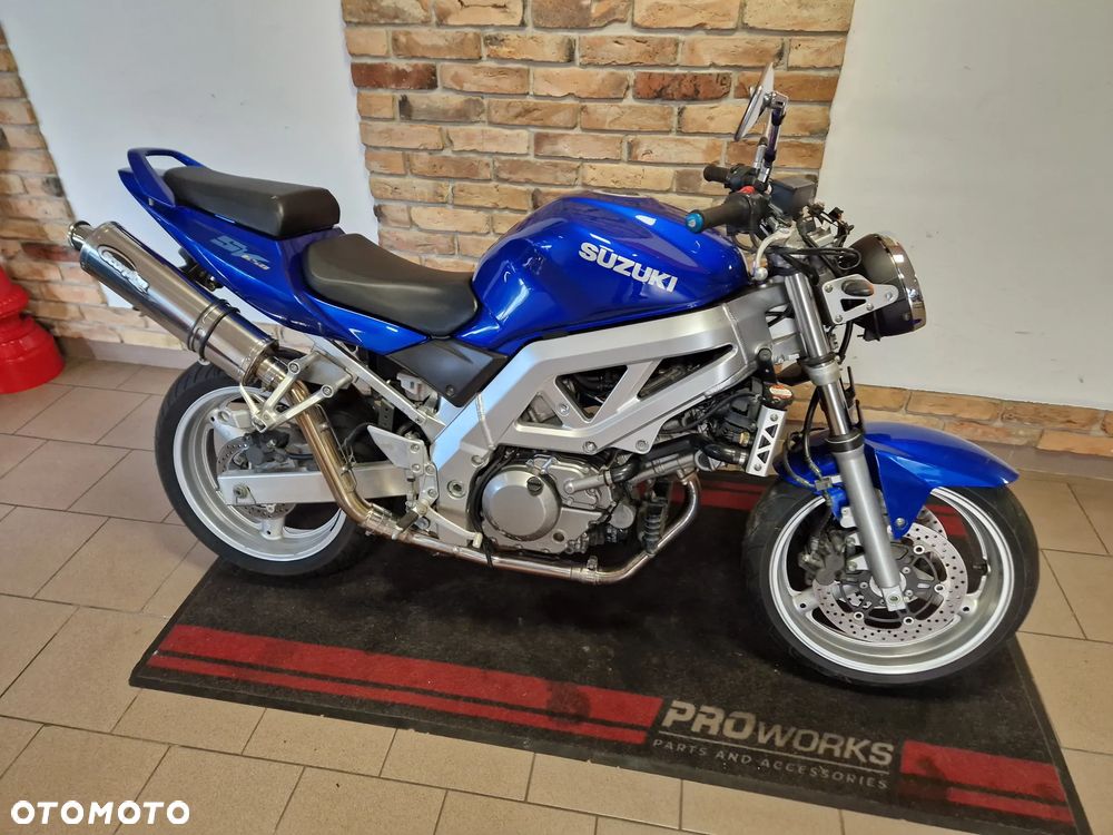 Suzuki SV