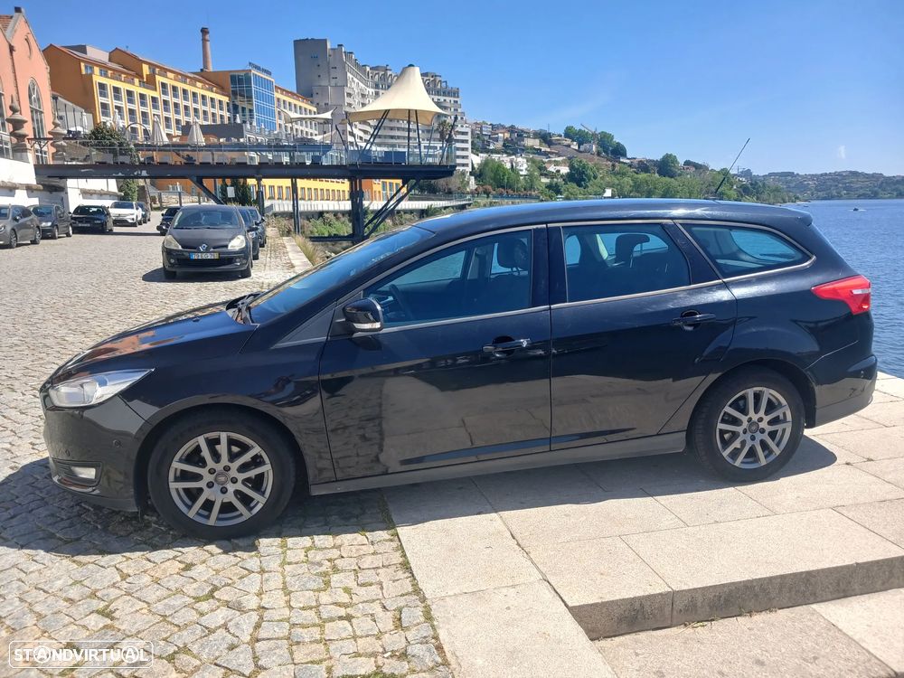 Ford Focus SW 1.5 TDCi Trend ECOnetic - 33