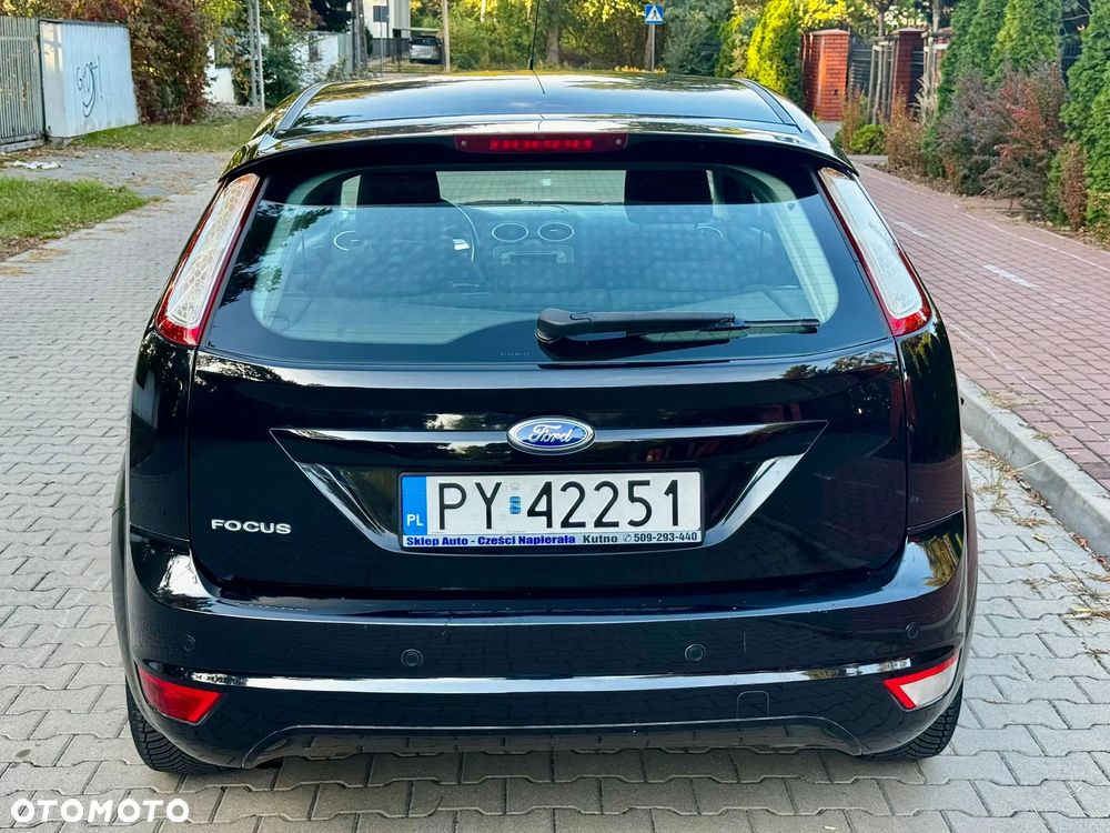 Ford Focus 1.8 FF Ghia - 15