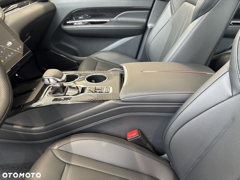 Hongqi HS3 1.5T FWD - 21