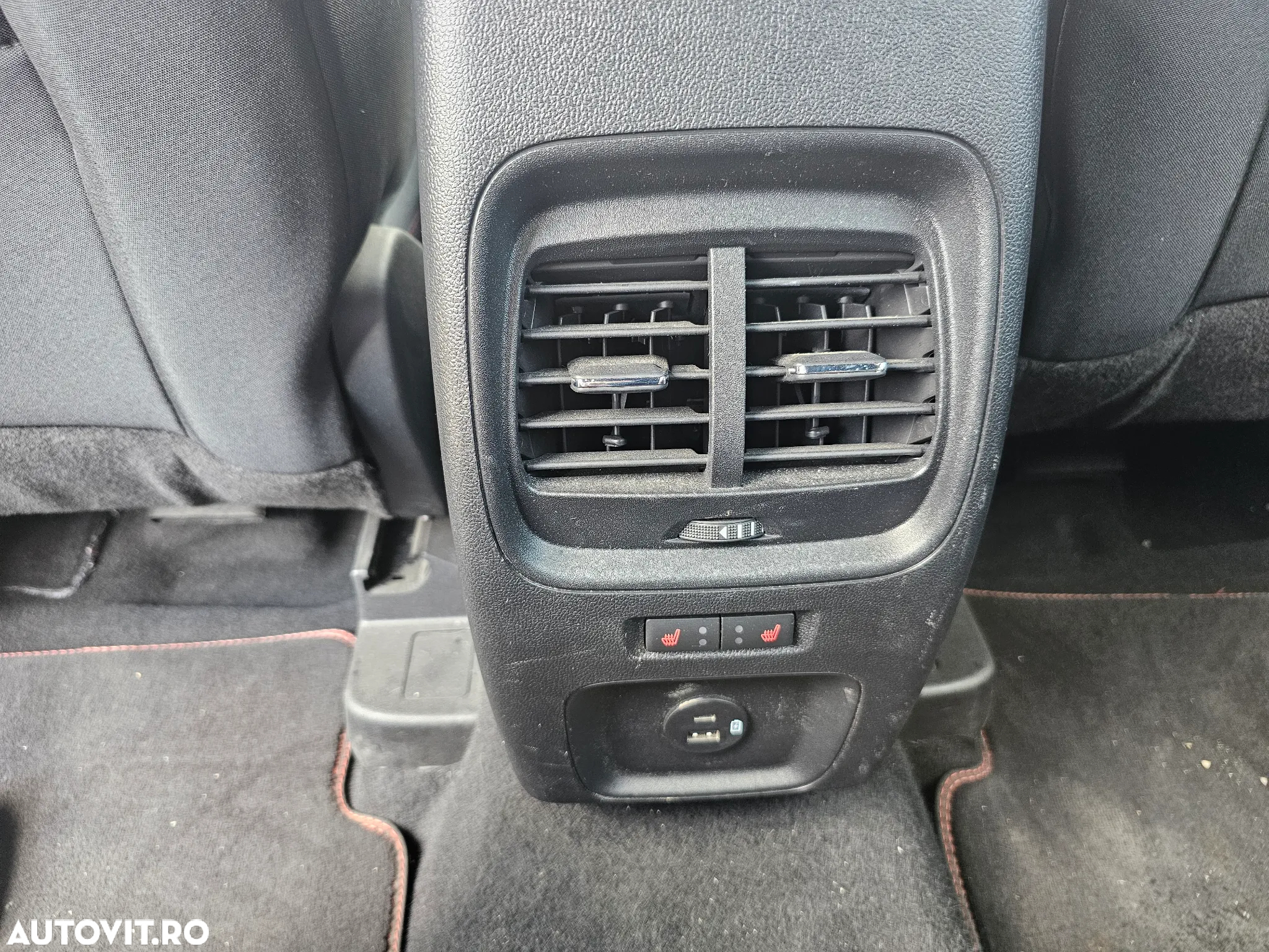 Ford Kuga 2.0 EcoBlue A8 AWD ST Line - 25