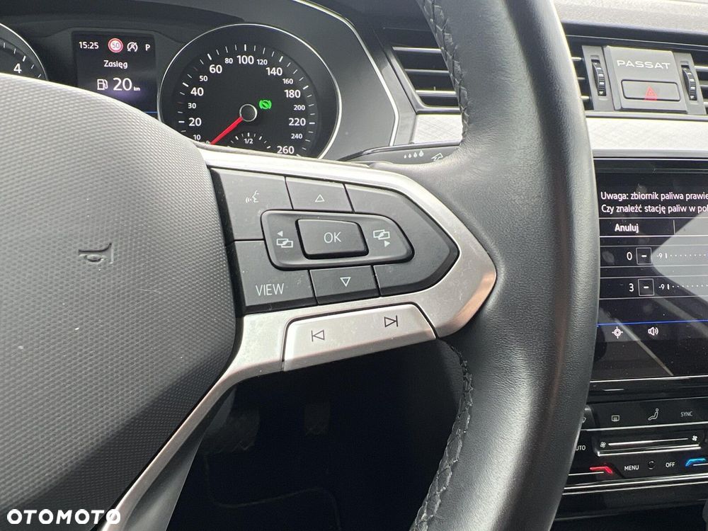 Volkswagen Passat - 22