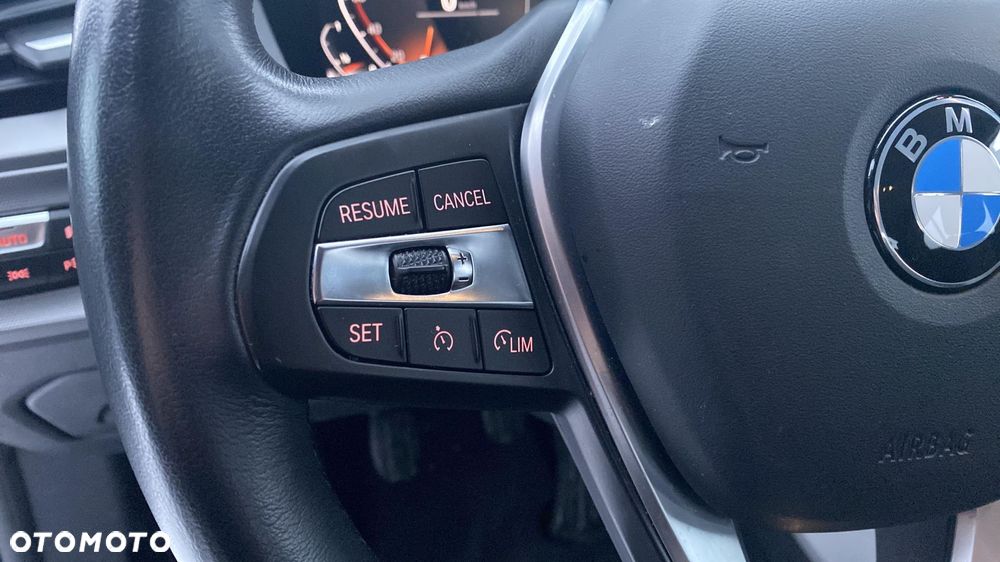 BMW Seria 1 118d - 22