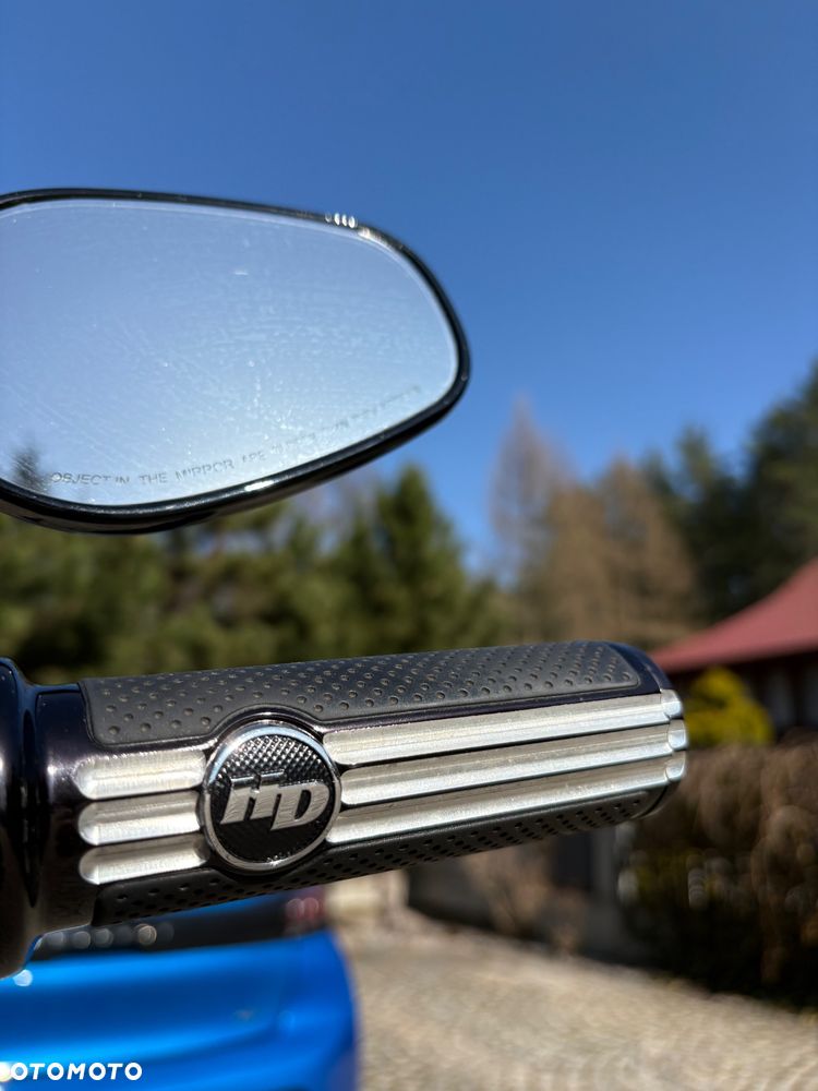 Harley-Davidson Softail Street Bob - 9