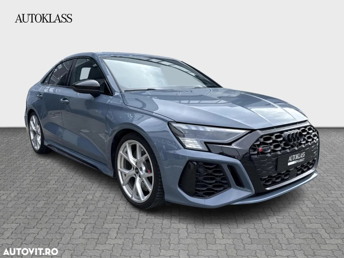 Audi RS3 TFSI quattro S tronic - 3