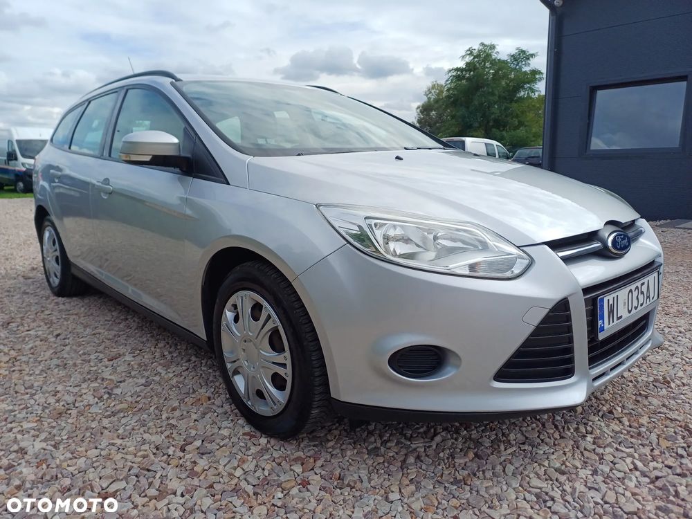 Ford Focus 1.6 Ambiente - 11