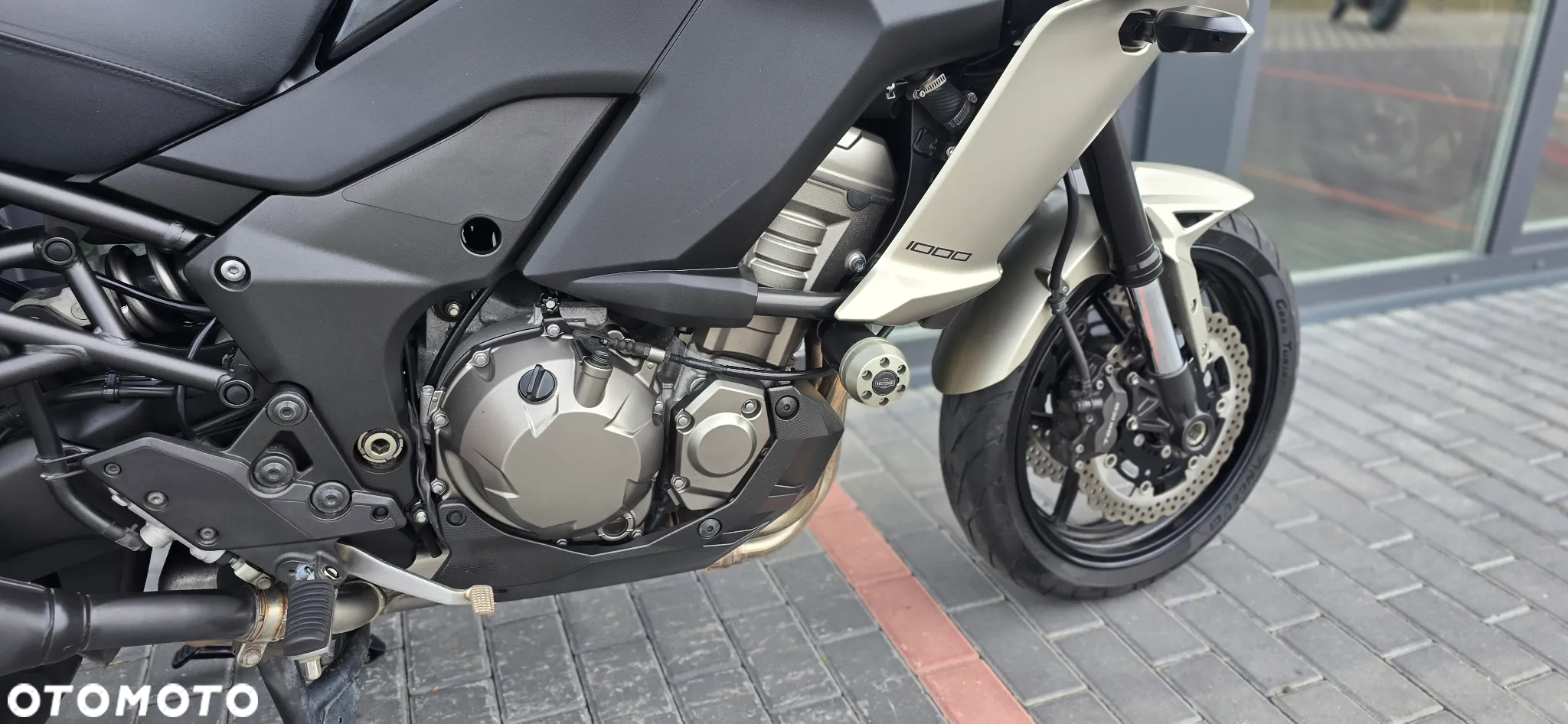 Kawasaki Versys 1000 - 12
