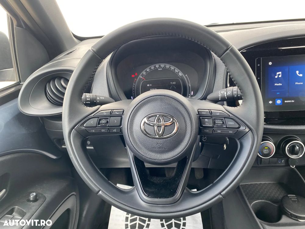 Toyota Aygo X 1.0l MT Active - 11