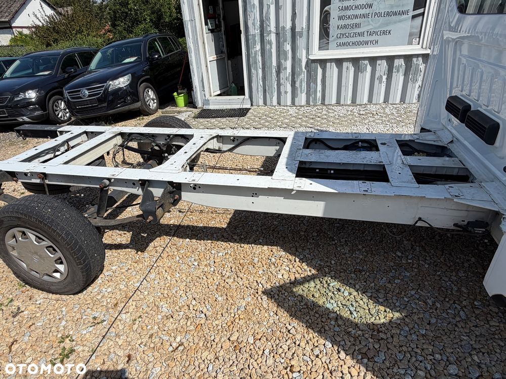 Ford Transit - 11